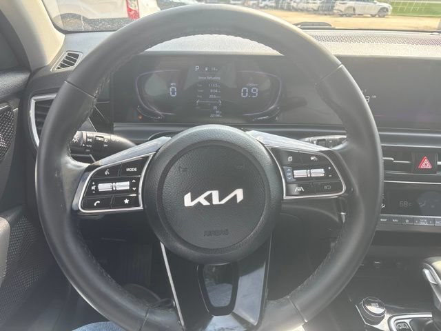 Used 2025 Kia Seltos S FWD image 15