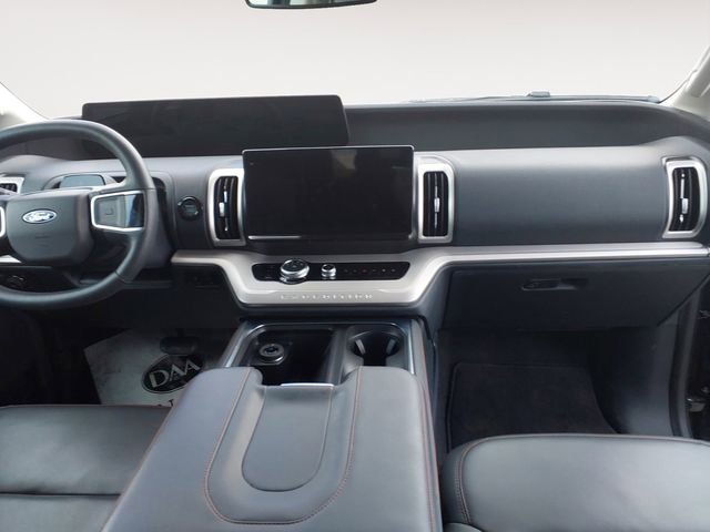 Certified 2025 Ford Expedition Active AWD/4WD image 10