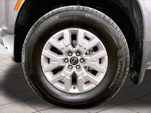 Used 2024 Nissan Frontier SV AWD/4WD image 8