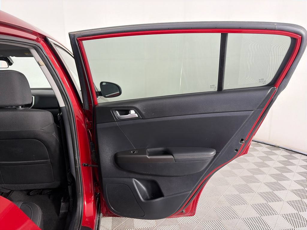 Used 2021 Kia Sportage LX AWD/4WD image 25