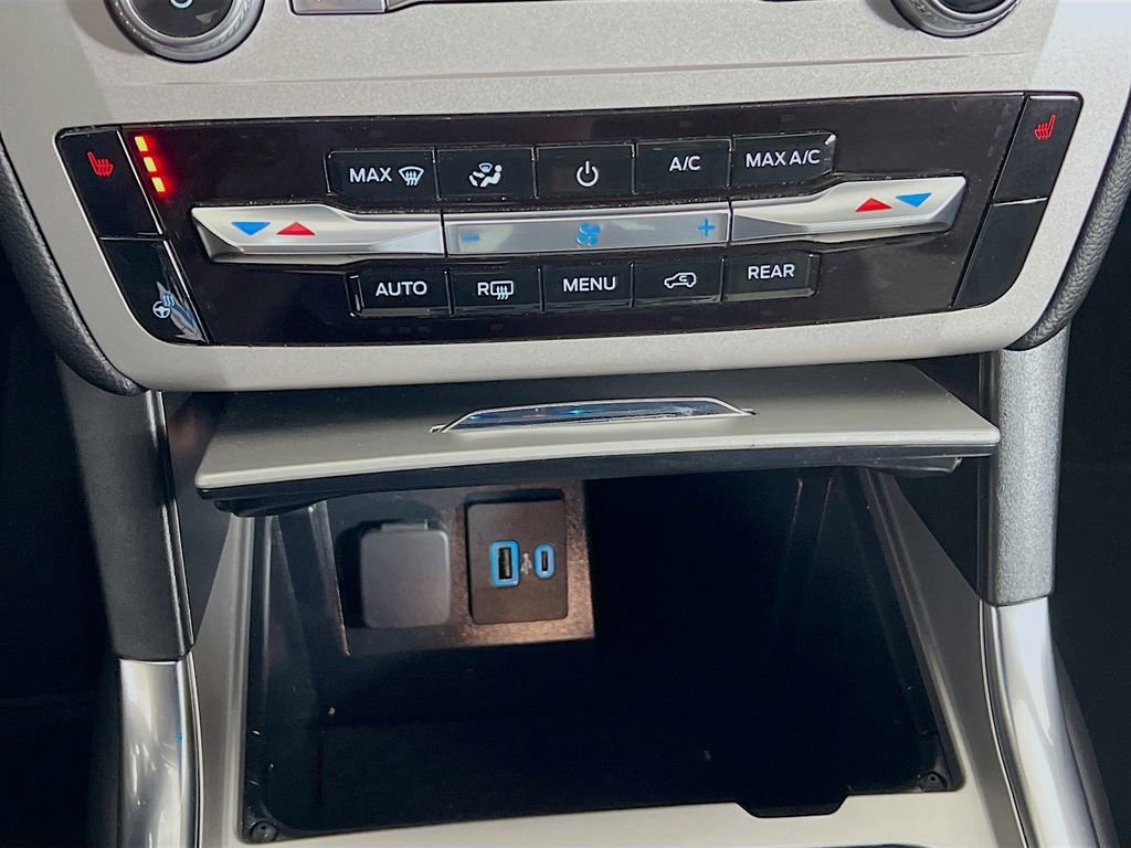 Certified 2023 Ford Explorer XLT w/ Equipment Group 202A image 21