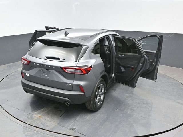 Certified 2025 Ford Escape ST-Line Select AWD/4WD image 24