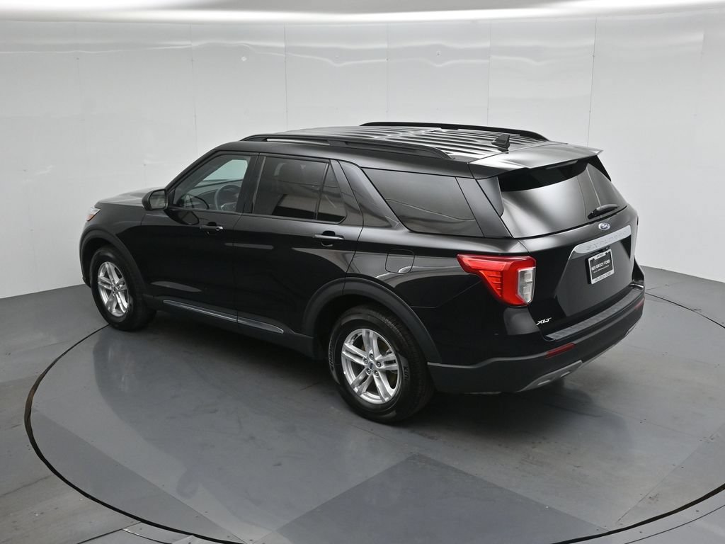 Certified 2023 Ford Explorer XLT w/ Equipment Group 202A RWD image 43
