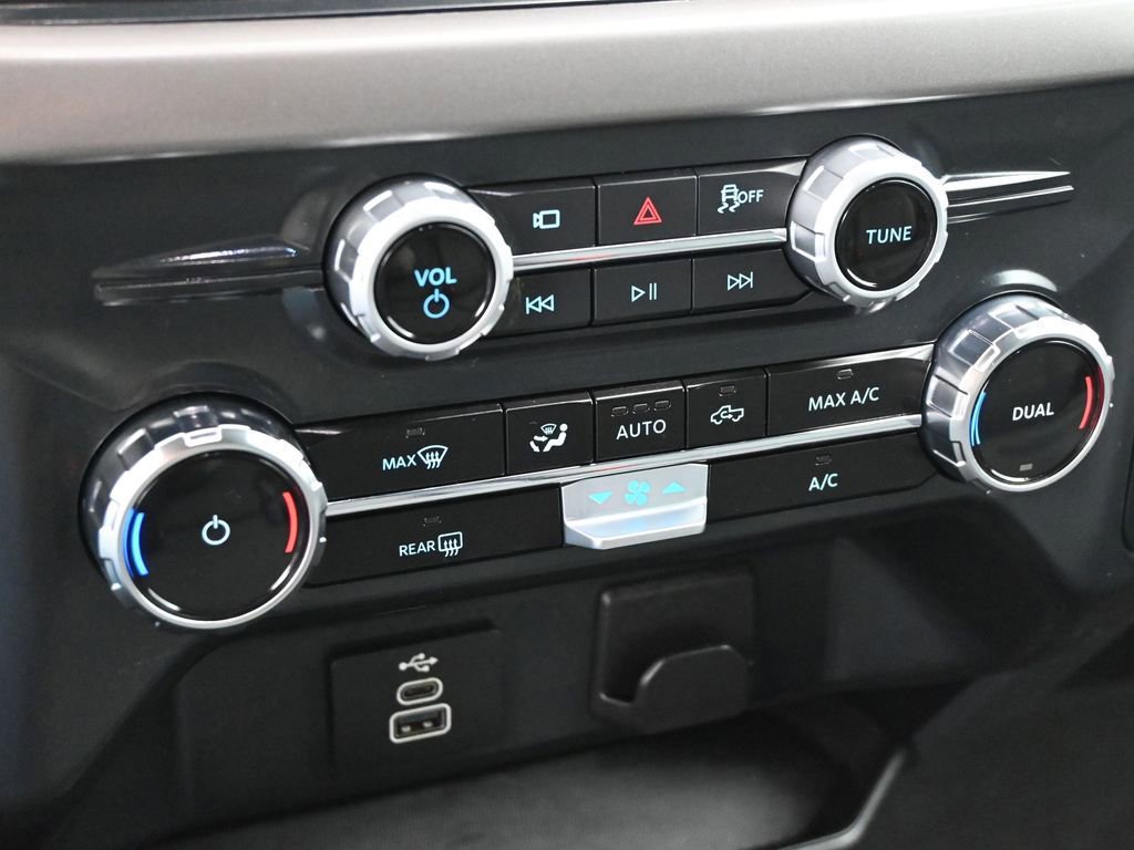 Certified 2025 Ford F150 XLT w/ Equipment Group 301A Standard image 43