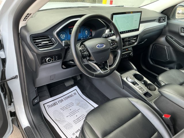 Certified 2025 Ford Escape Platinum AWD/4WD image 21