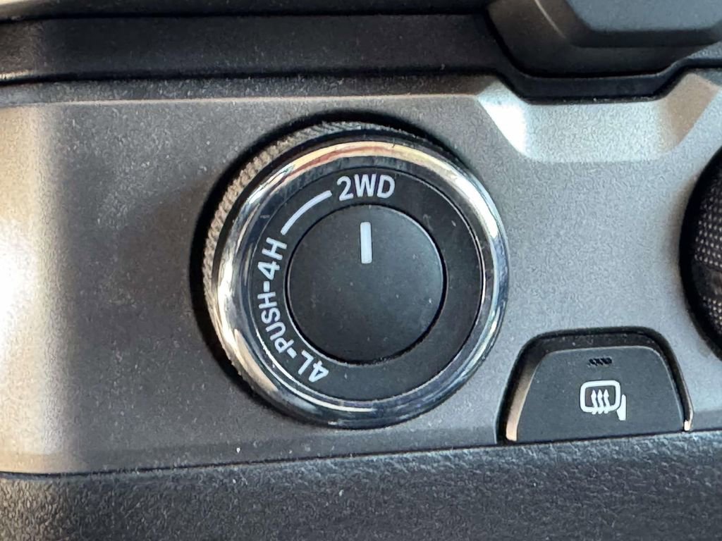 Used 2023 Toyota Tacoma SR AWD/4WD image 8