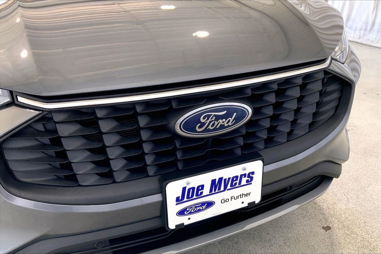 Certified 2024 Ford Escape Active AWD/4WD image 30