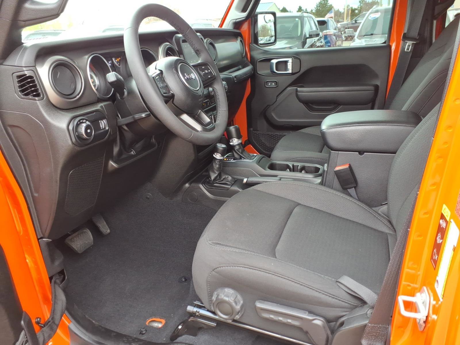 Used 2023 Jeep Wrangler Unlimited Sport AWD/4WD image 13