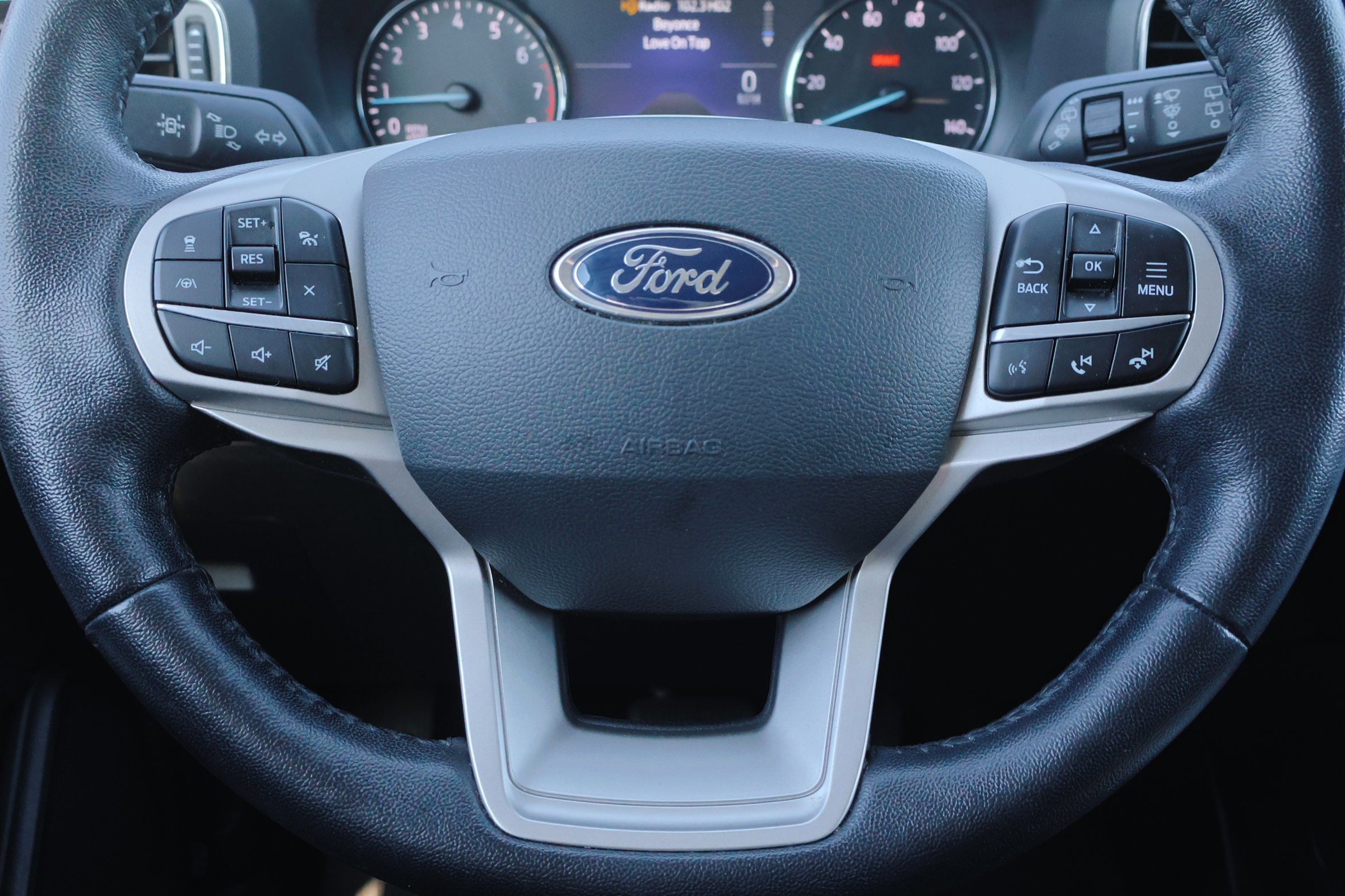 Certified 2022 Ford Explorer Limited w/ Equipment Group 301A image 20