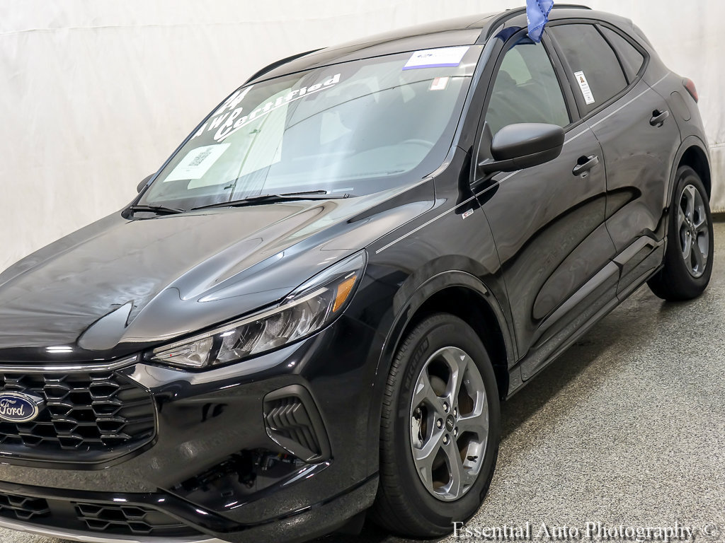 Certified 2024 Ford Escape ST-Line w/ Tech Pack #1 AWD/4WD image 4