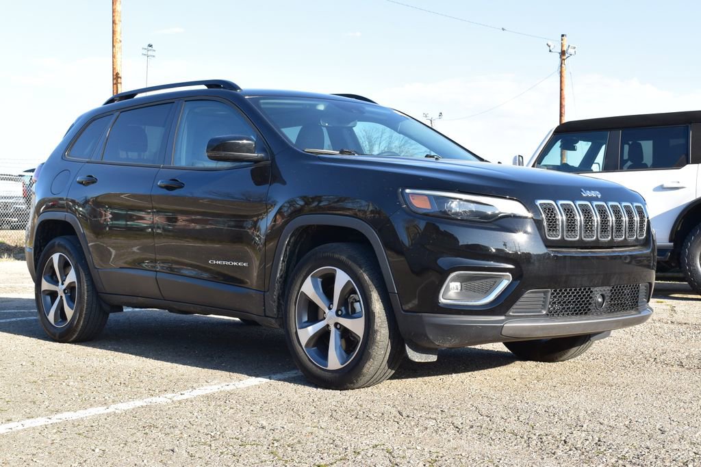 Used 2022 Jeep Cherokee Limited image 3