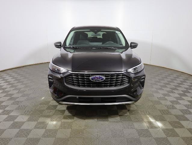 Certified 2025 Ford Escape Active w/ Tech Pack #1 AWD/4WD image 3