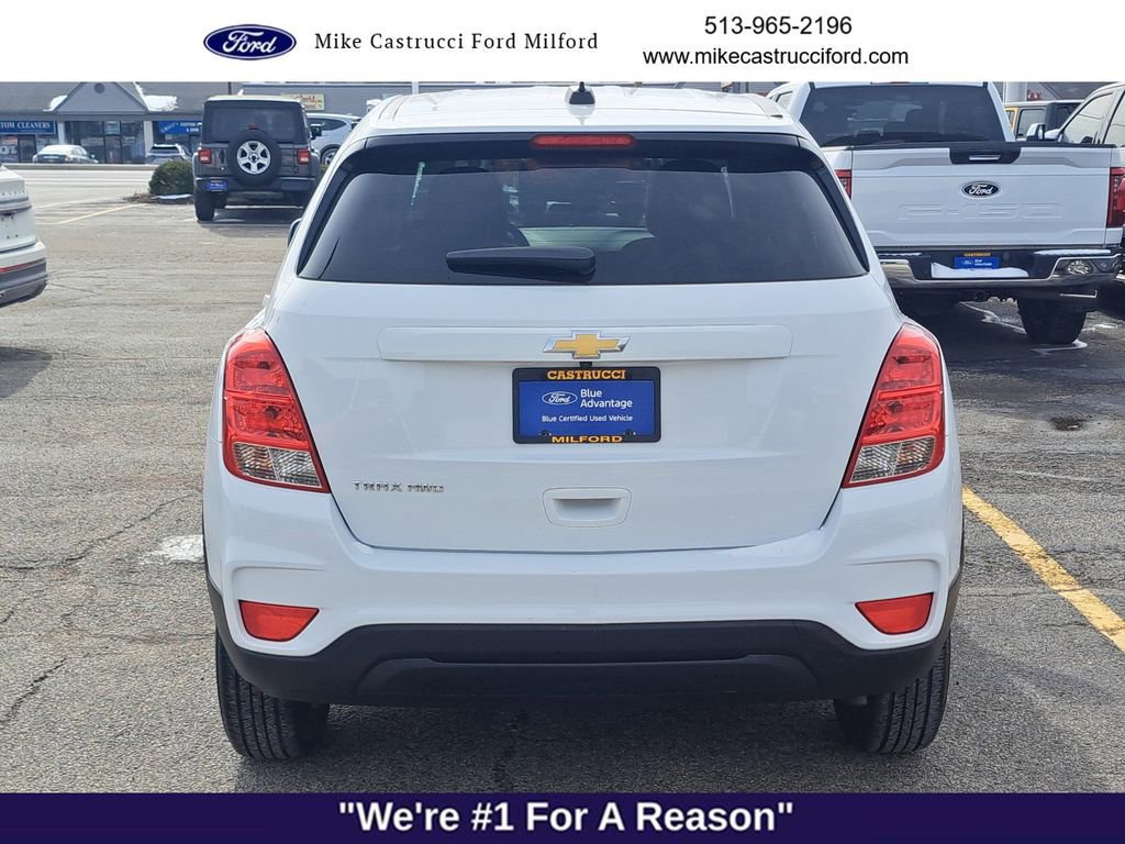 Used 2022 Chevrolet Trax LS w/ Tint and Cruise Package image 3