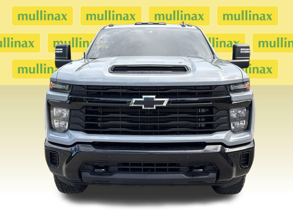 Used 2025 Chevrolet Silverado 2500 Custom w/ Custom Value Package AWD/4WD image 14