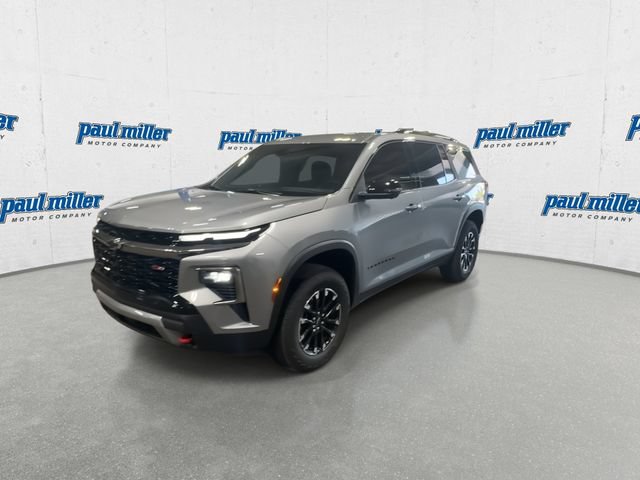 Used 2025 Chevrolet Traverse Z71 w/ Enhanced Driving Package AWD/4WD image 6