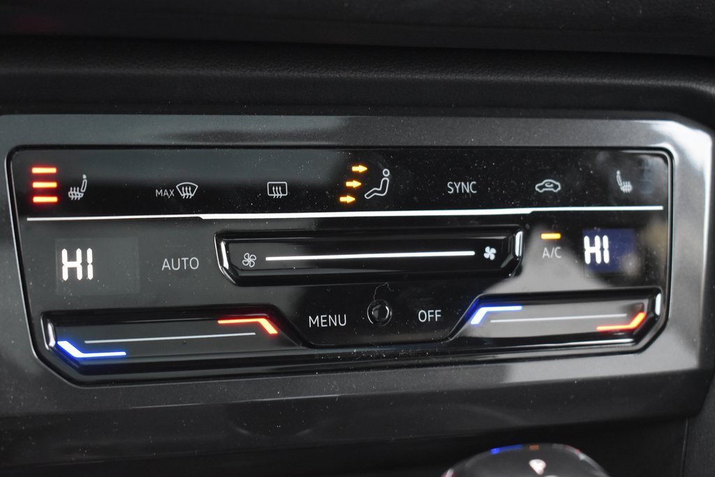 Used 2023 Volkswagen Tiguan SE R-Line image 13