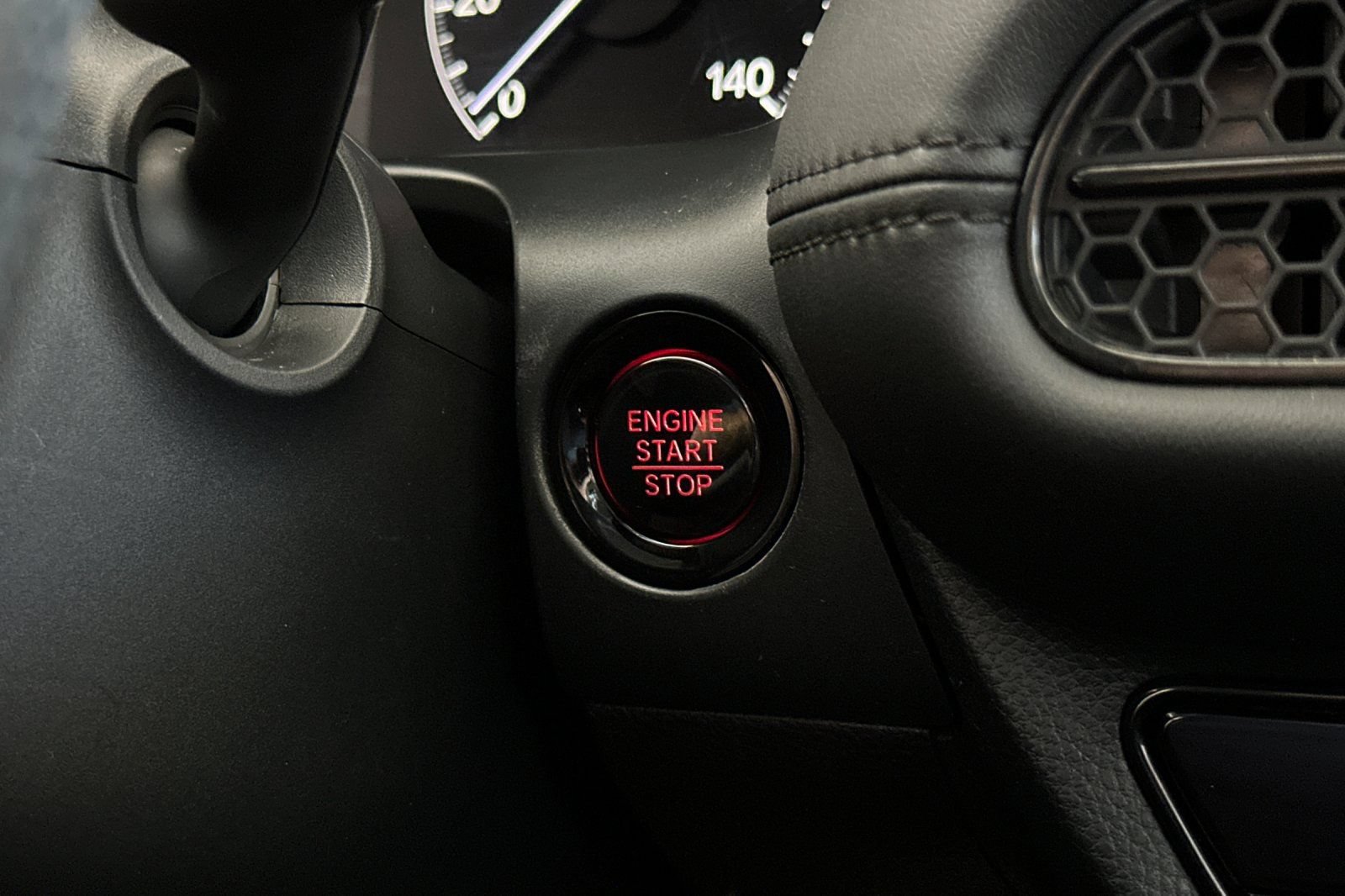Used 2025 Honda HR-V LX image 21