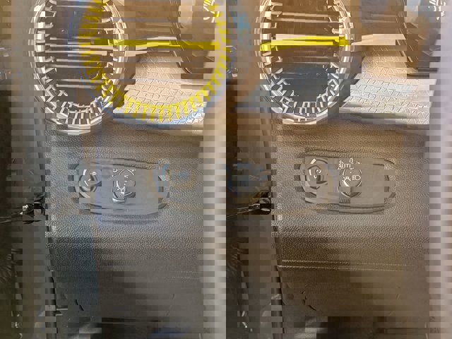 Used 2025 Chevrolet Trax LT w/ Driver Confidence Package image 16