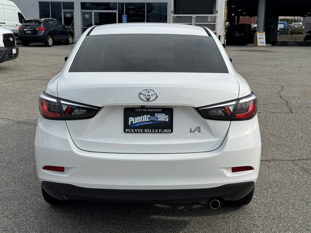 Used 2018 Toyota Yaris iA FWD image 5