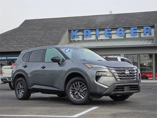 Used 2024 Nissan Rogue S image 8