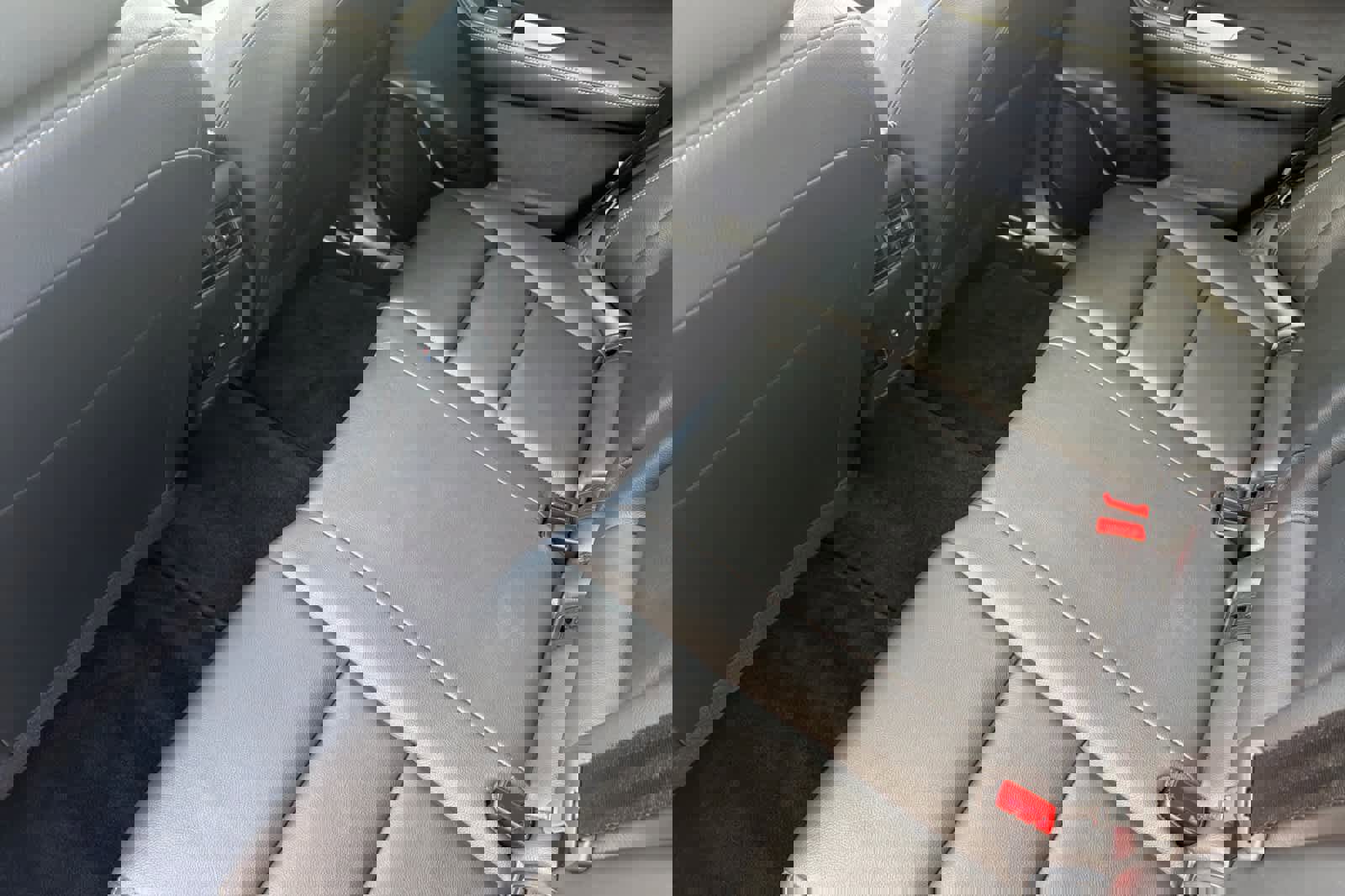 Used 2024 Nissan Rogue SL w/ SL Premium Package image 10