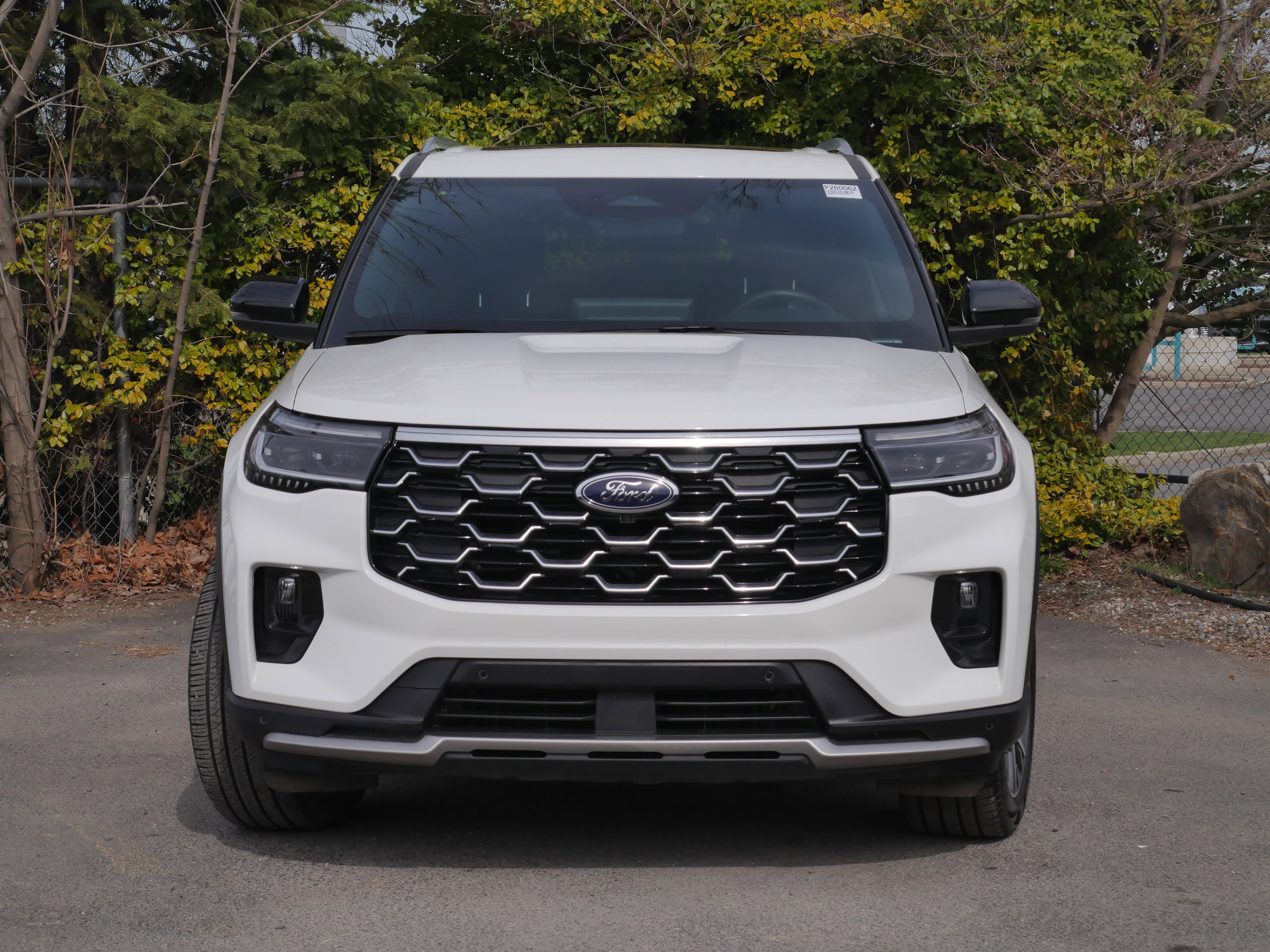 Certified 2025 Ford Explorer Platinum w/ Ultimate Package AWD/4WD image 9