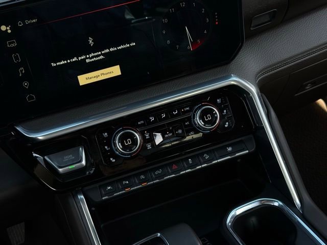 Used 2023 GMC Sierra 1500 Denali w/ Technology Package AWD/4WD image 32