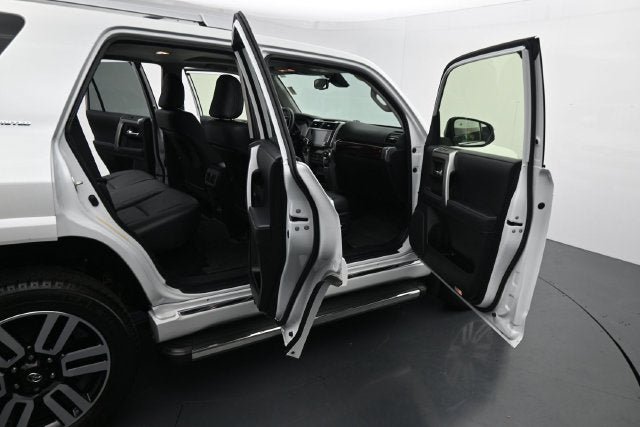 Used 2024 Toyota 4Runner Limited AWD/4WD image 13