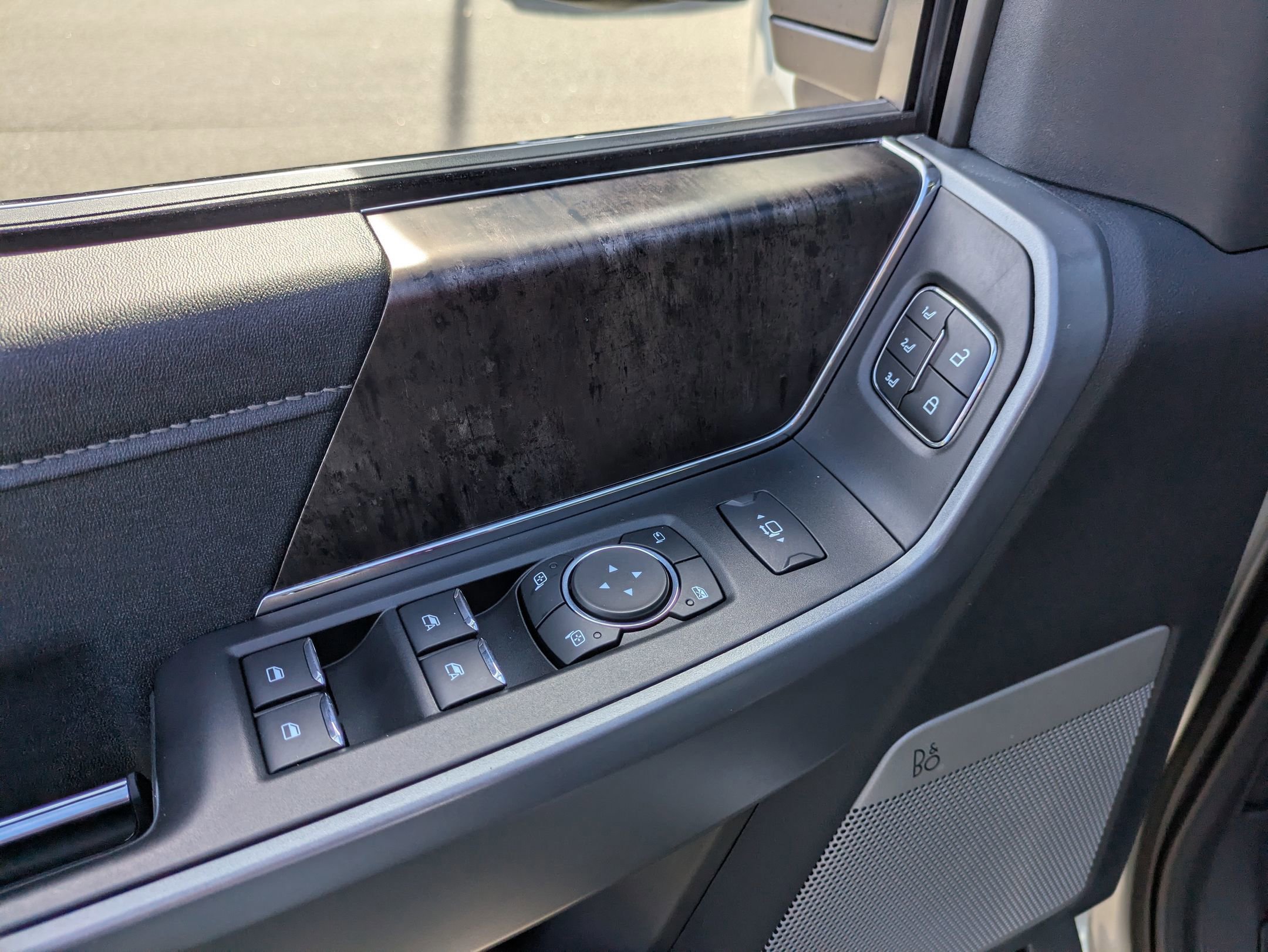 Certified 2024 Ford F350 Lariat w/ Chrome Package image 19