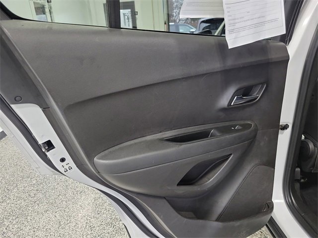 Used 2018 Chevrolet Trax LT w/ Driver Confidence Package image 20