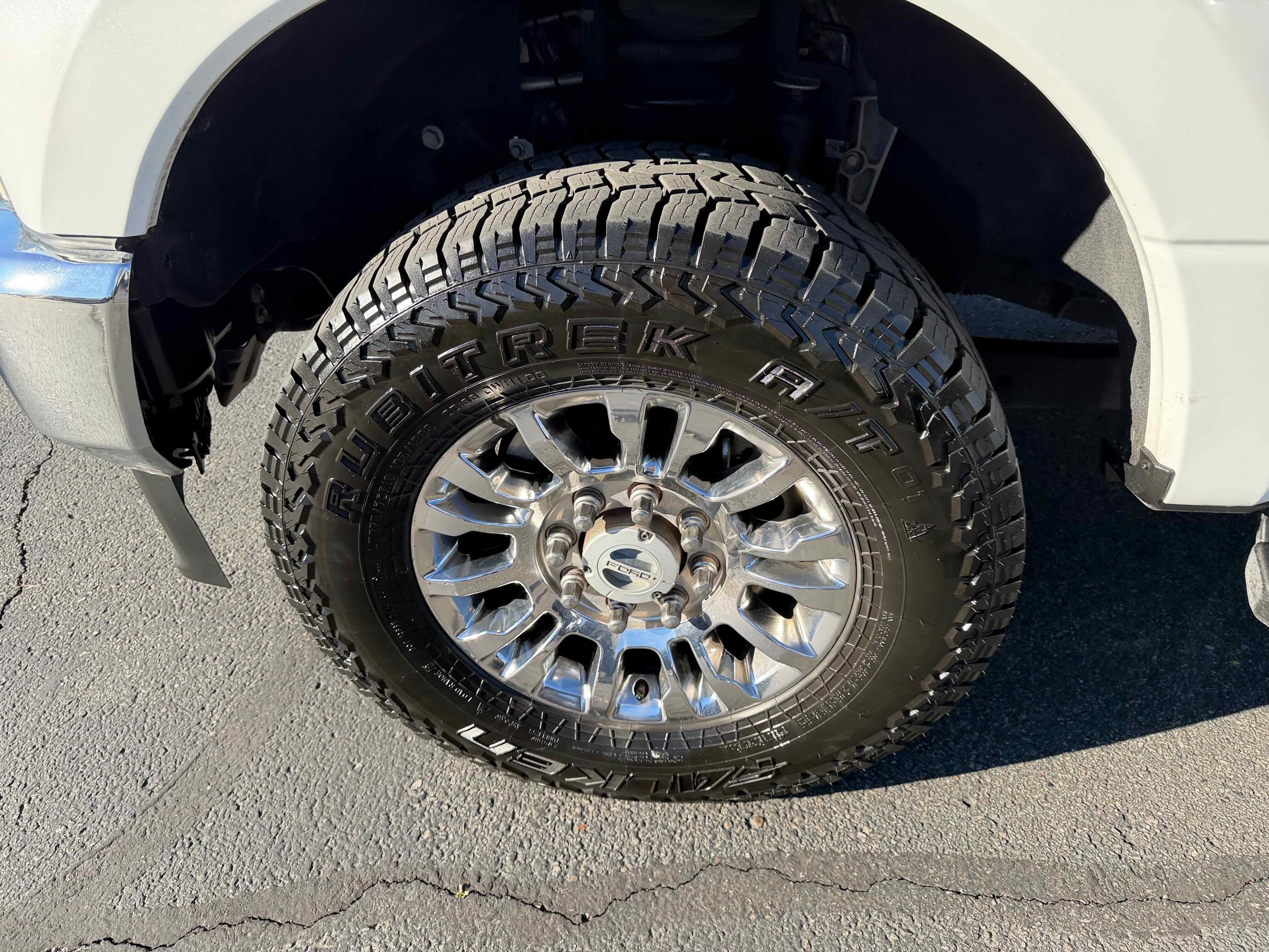 Certified 2020 Ford F350 Lariat w/ Lariat Ultimate Package image 14