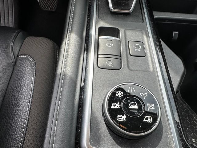 Used 2023 Nissan Pathfinder SL w/ SL Premium Package AWD/4WD image 22
