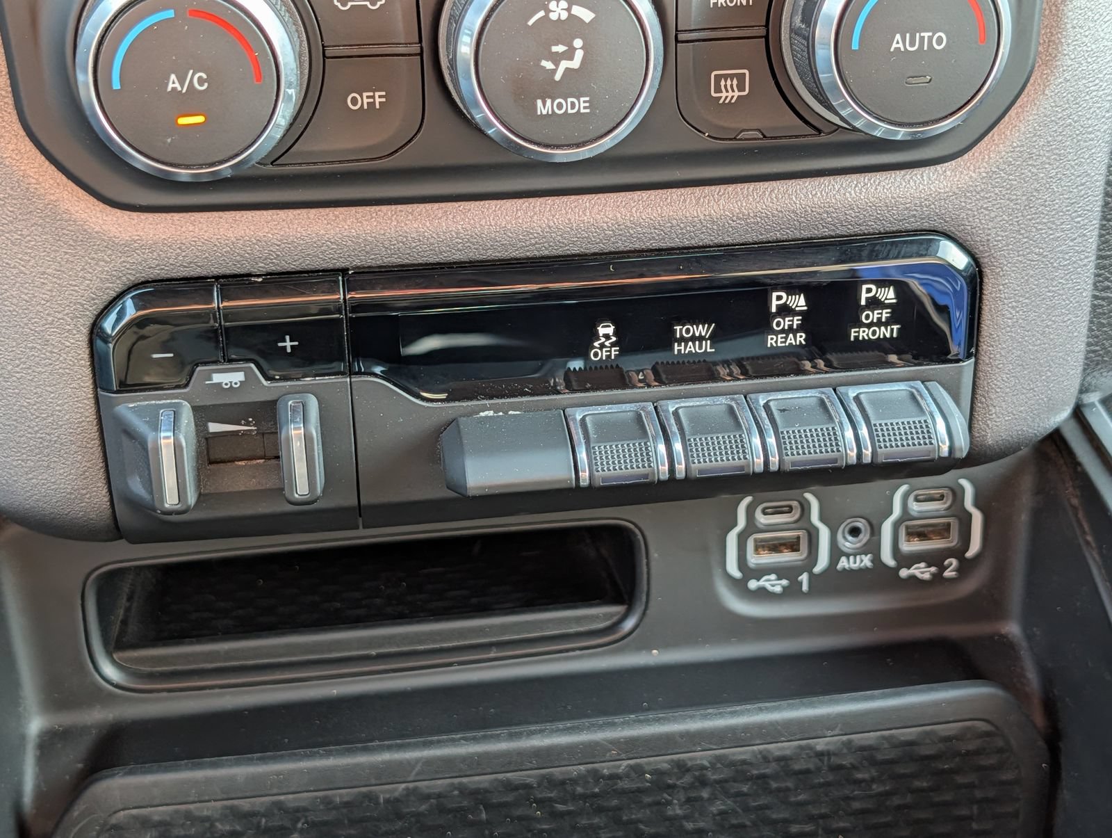 Used 2021 RAM 1500 Big Horn AWD/4WD image 29