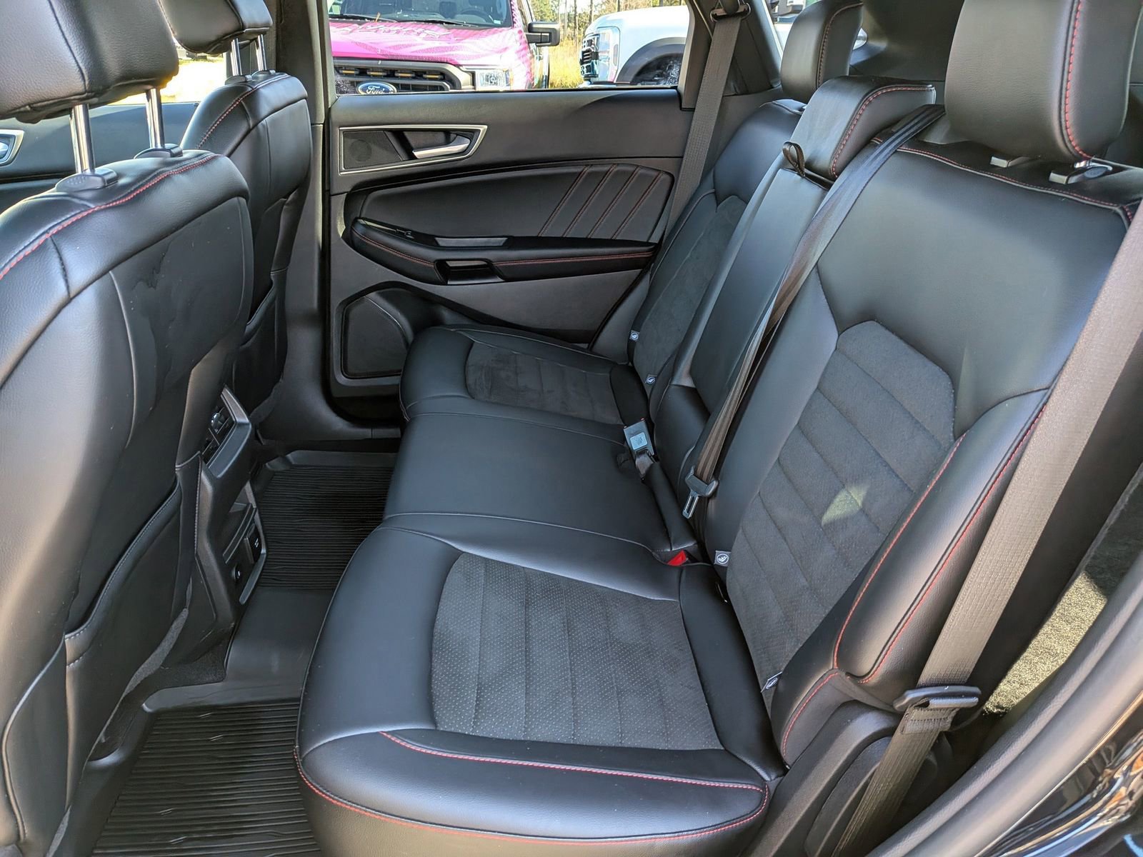 Certified 2024 Ford Edge ST-Line image 16