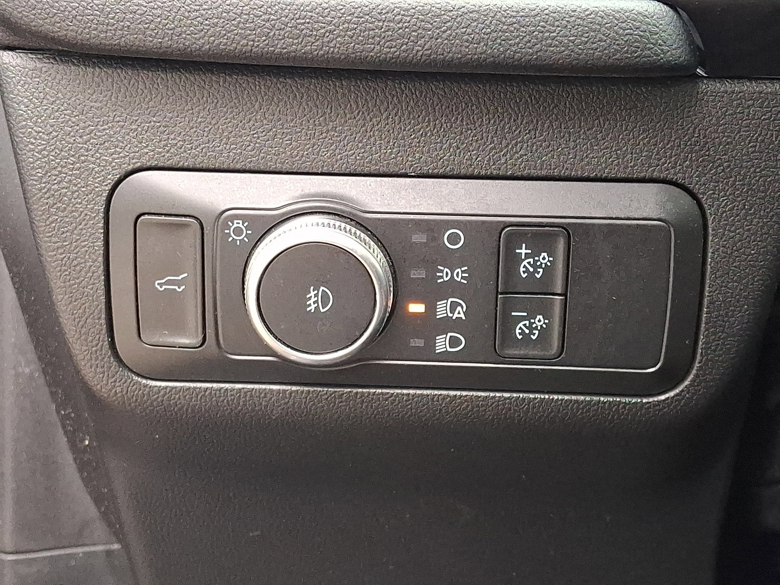 Certified 2021 Ford Escape SEL w/ Technology Package image 25