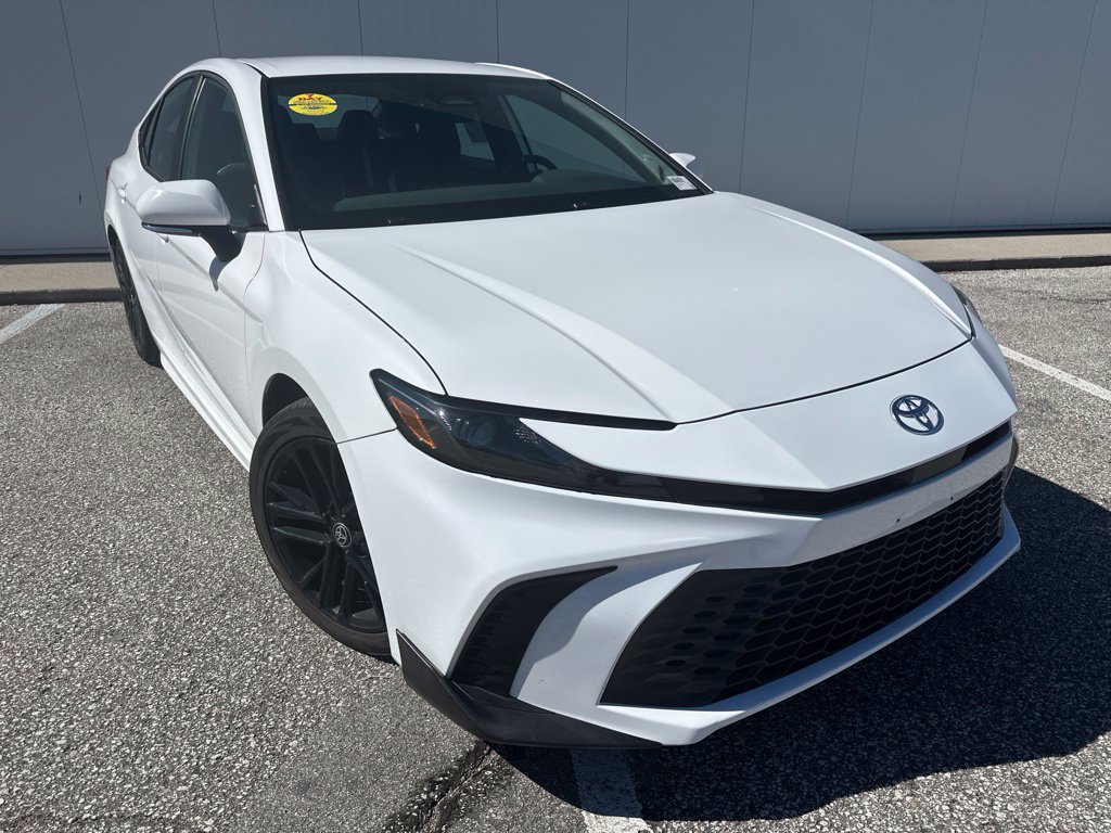 Used 2025 Toyota Camry SE FWD image 10