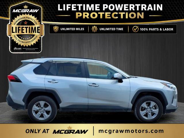 Used 2024 Toyota RAV4 XLE FWD image 4