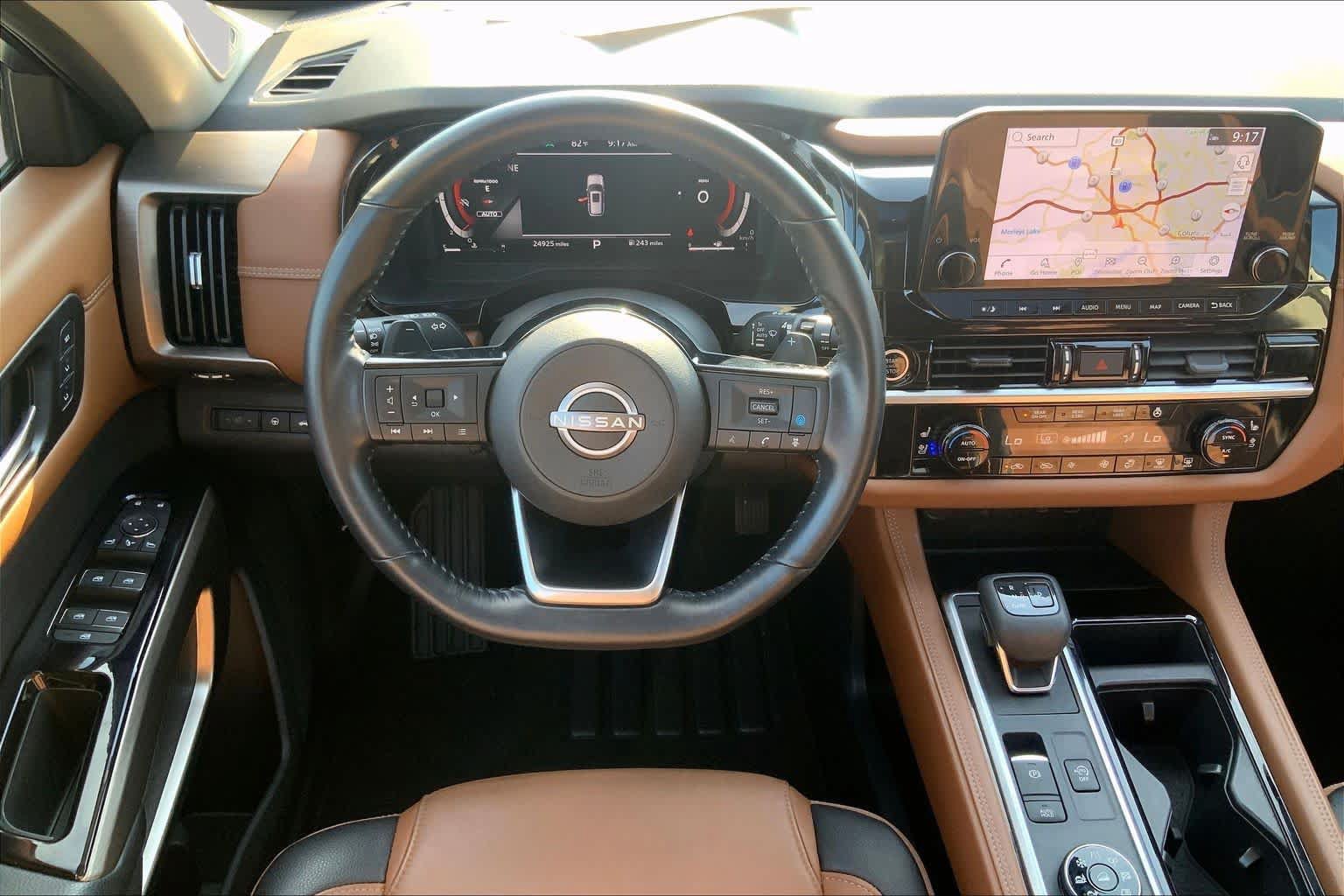 Used 2023 Nissan Pathfinder Platinum AWD/4WD image 6