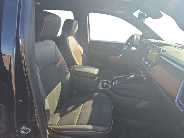 Used 2023 GMC Canyon AT4 w/ Technology Package image 24