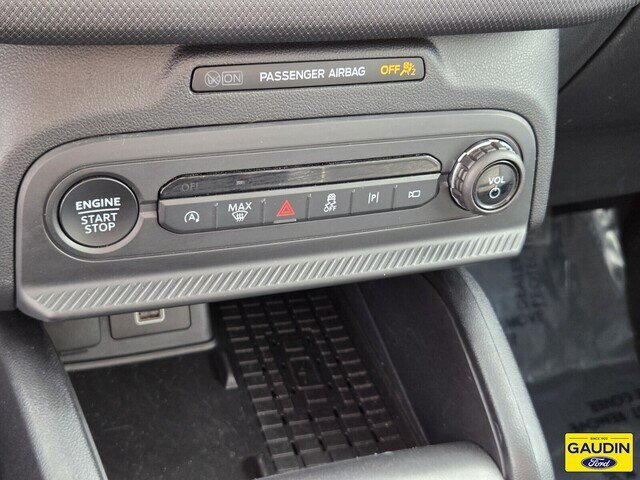 Certified 2025 Ford Bronco Sport Outer Banks w/ Outer Banks Tech Package+ AWD/4WD image 23