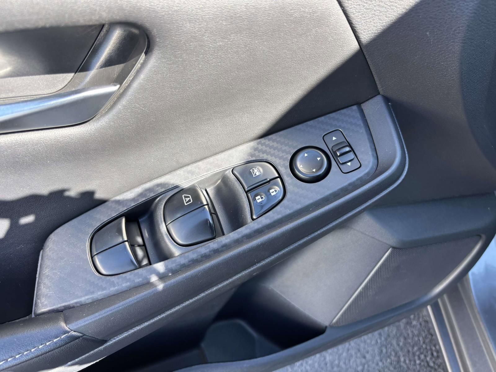 Used 2021 Nissan Sentra SV image 15