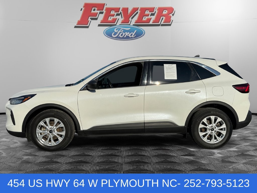 Certified 2023 Ford Escape Active FWD image 2