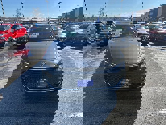 Used 2023 Toyota Crown Limited image 7