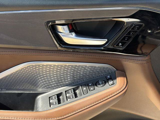 Used 2024 Acura MDX SH-AWD w/ Advance Package image 22