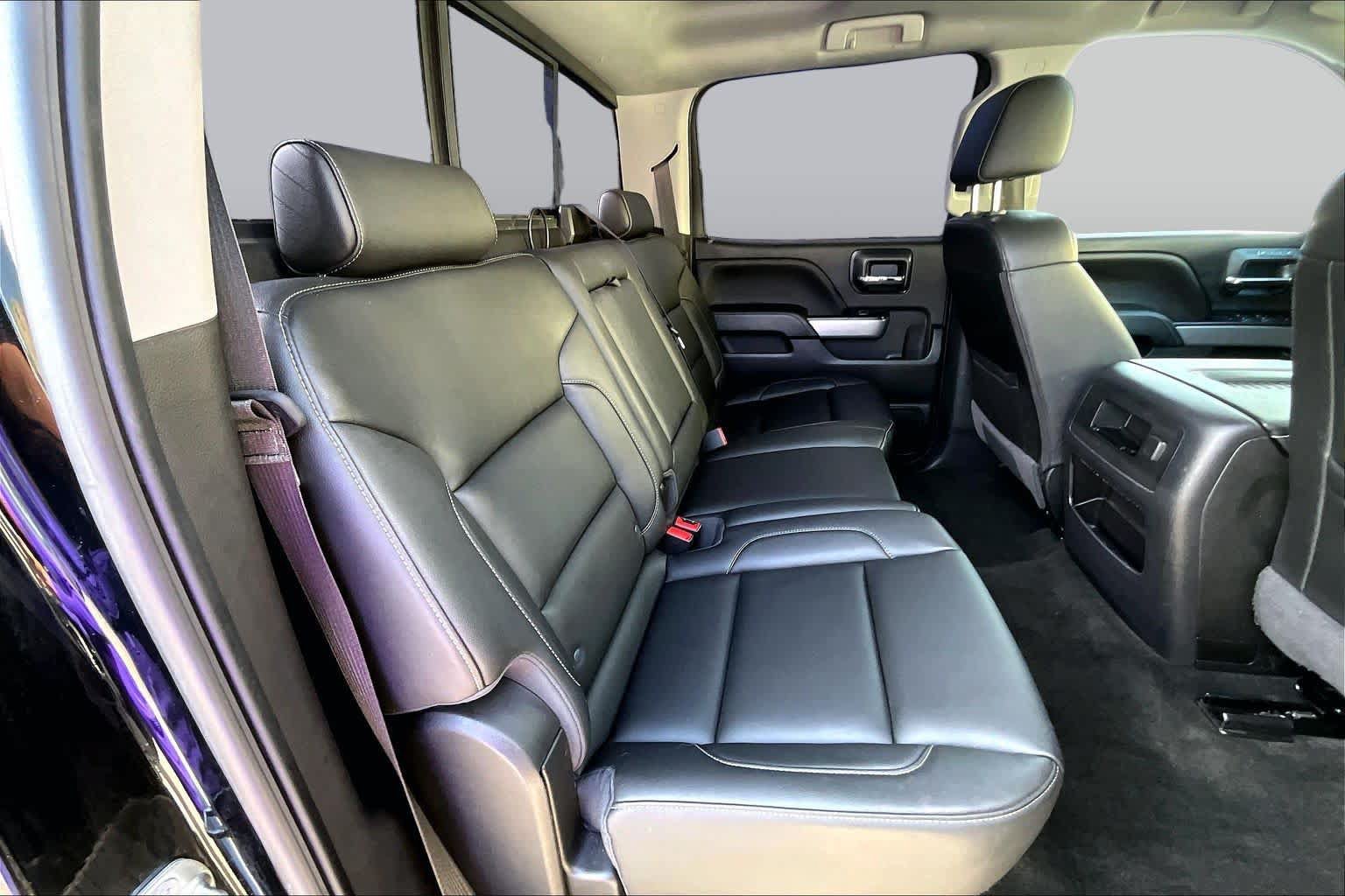 Used 2018 Chevrolet Silverado 1500 LTZ Z71 w/ LTZ Plus Package AWD/4WD image 20