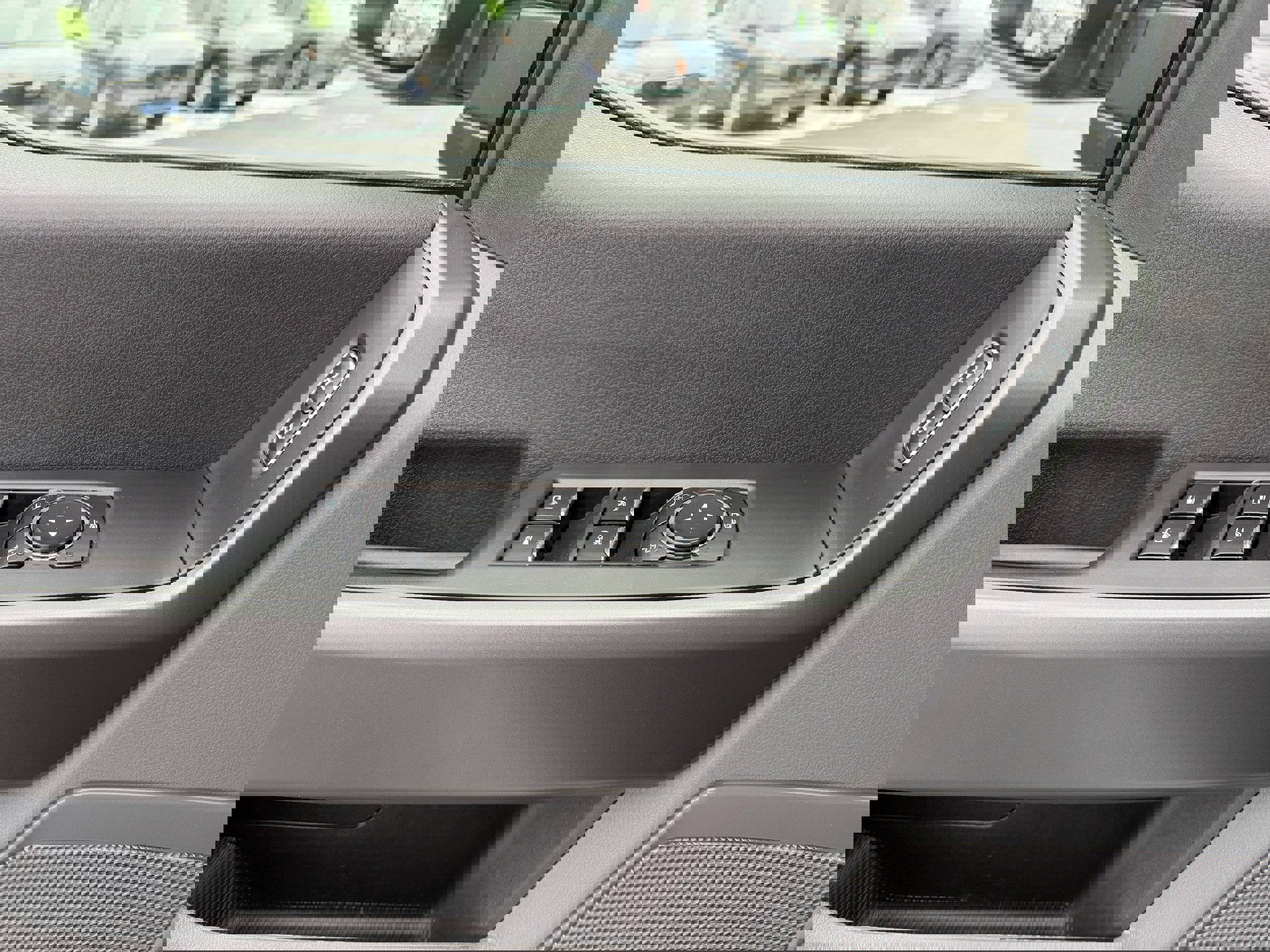 Certified 2025 Ford F250 XLT image 13