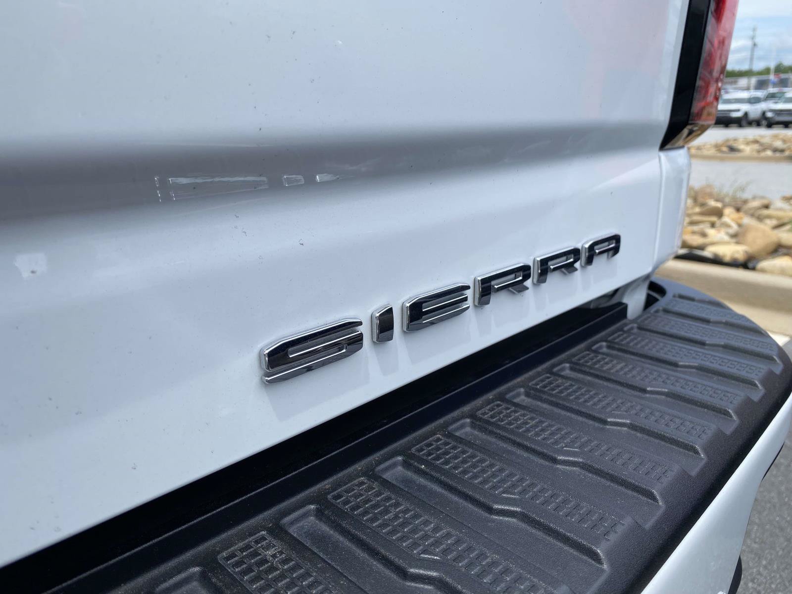 Used 2025 GMC Sierra 2500 Denali w/ Denali Reserve Package AWD/4WD image 10
