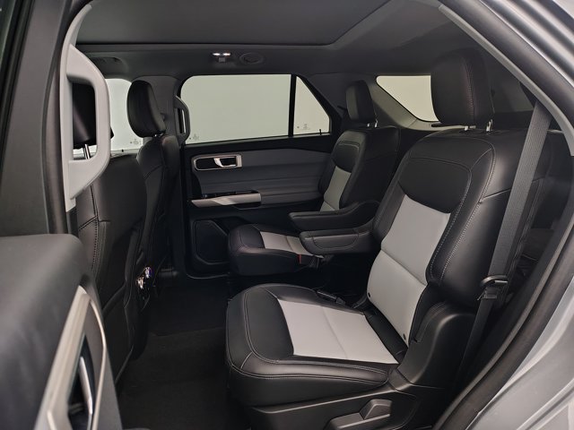 Certified 2024 Ford Explorer XLT w/ Equipment Group 202A AWD/4WD image 13