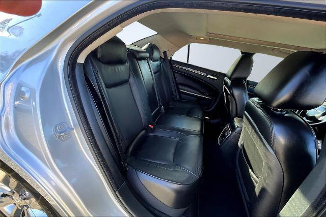 Used 2019 Chrysler 300 Limited image 29