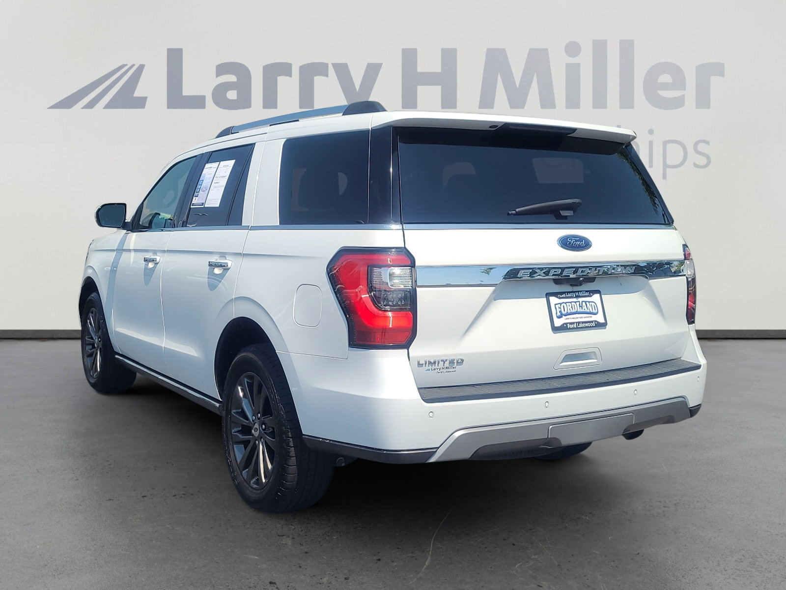 Certified 2021 Ford Expedition Limited AWD/4WD image 3